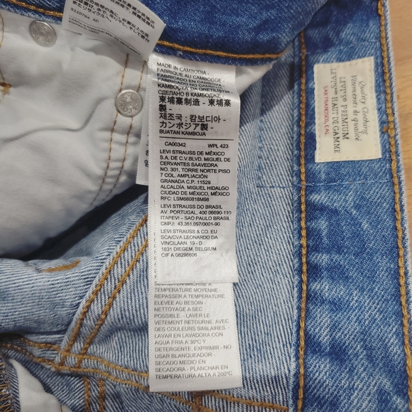 Levi's × Revolve Oxnard Athens High Rise Frayed Shorts - Picture 10 of 10